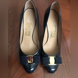 Authentic Salvatore Ferragamo heels size 8 , barely worn , navy Color